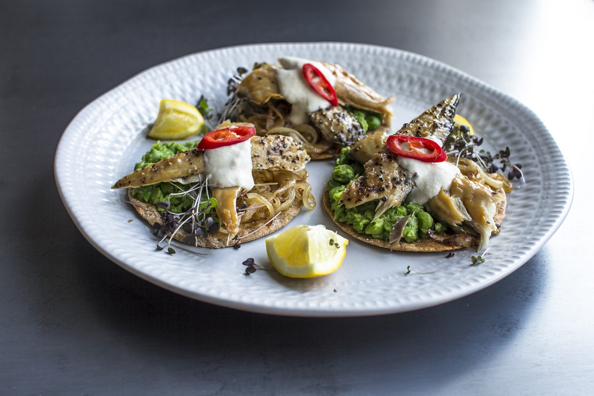 smoked mackerel on crispbread