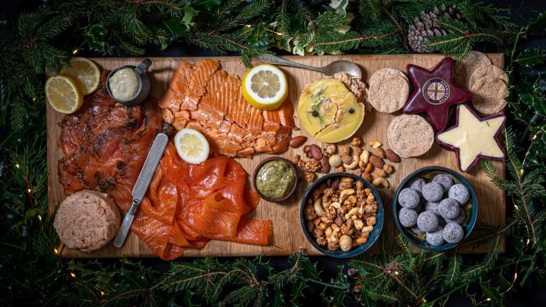 CHalkstream hamper